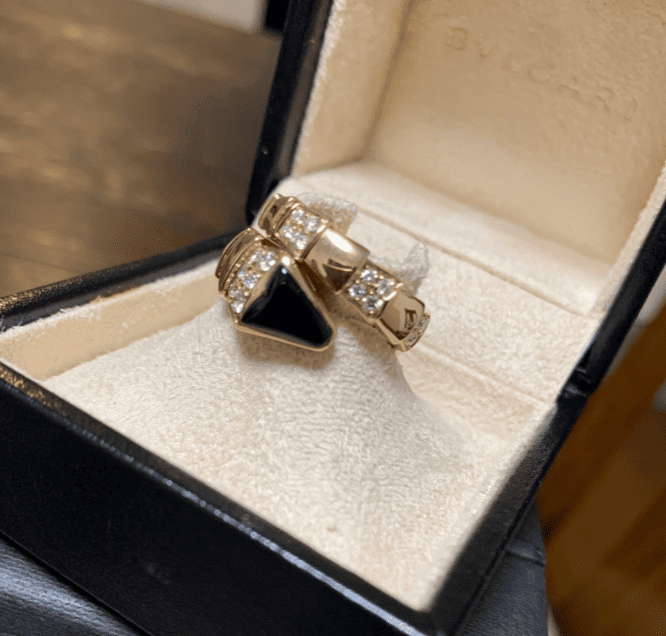 ブルガリ セルペンティ ヴァイパー リング