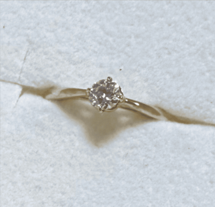 婚約指輪 ダイヤモンド