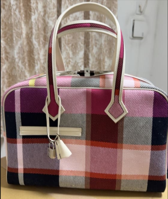 HERMES（エルメス）- Victoria III（ヴィクトリア）マルチカラー