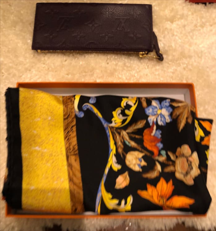 エルメススカーフカレ