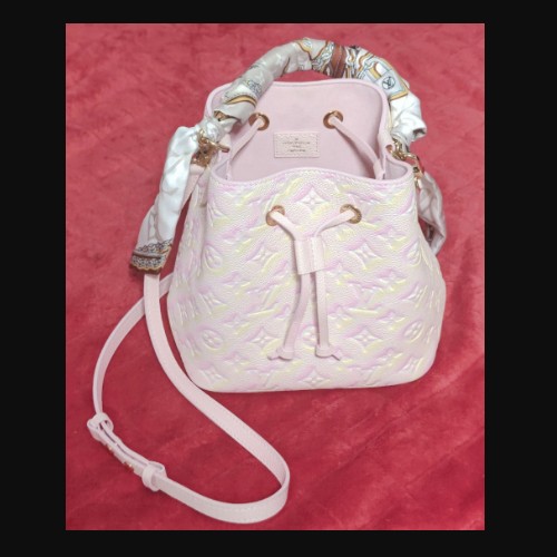 ルイヴィトンネオノエBB