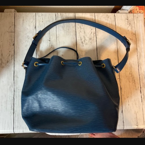 ルイヴィトンエピプチノエ