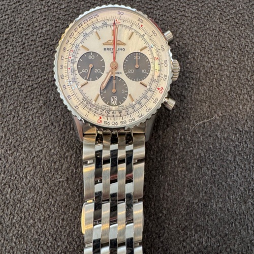 ブライトリング ナビタイマー ブB01 41 ジャパンエディション