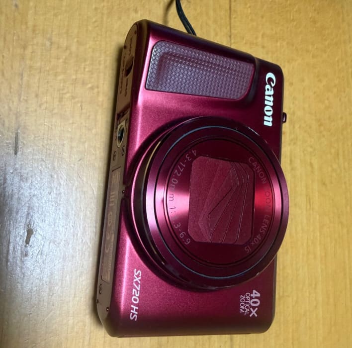 SX720HS
