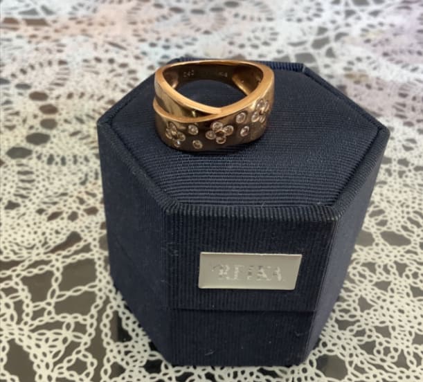 18金ローズゴールド指輪メレダイヤ0.4付き7g相当