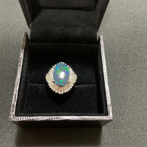 ブラックオパール