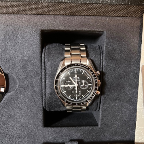 オメガスピードマスター