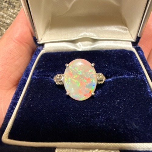 天然オパール （ブラック）