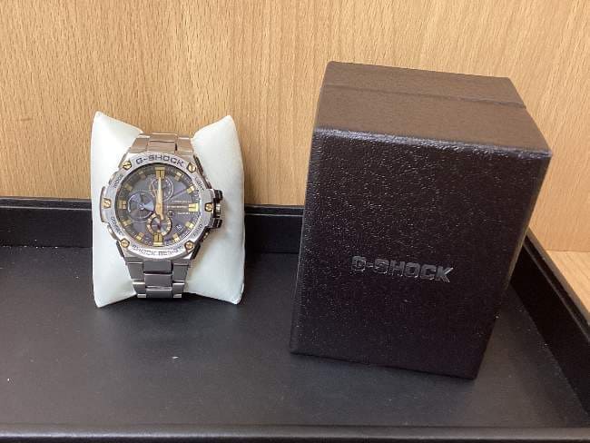カシオ G-SHOCK GST-B100