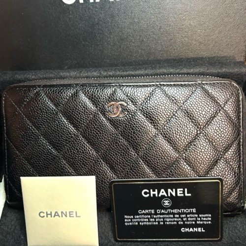 シャネル マトラッセキャビアスキン長財布