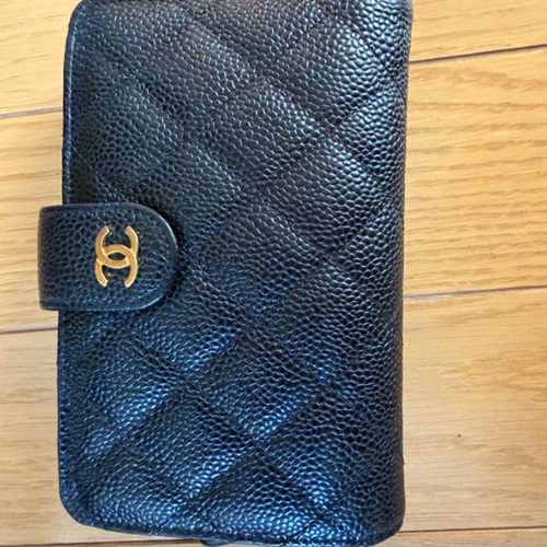 シャネル マトラッセキャビアスキン