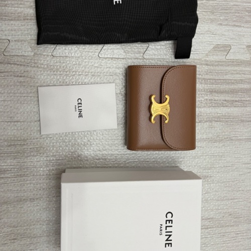 セリーヌ トリオンフ財布