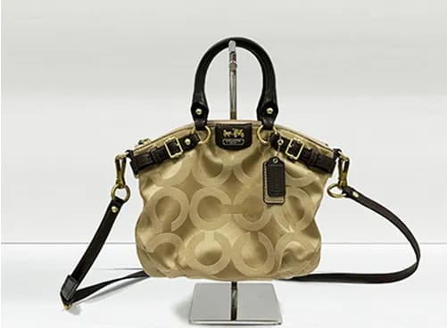 COACH マディソンオプアート