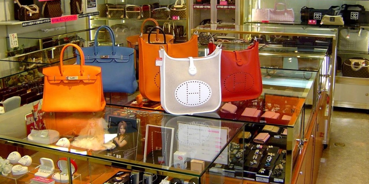 ブランド王ロイヤル  内装1