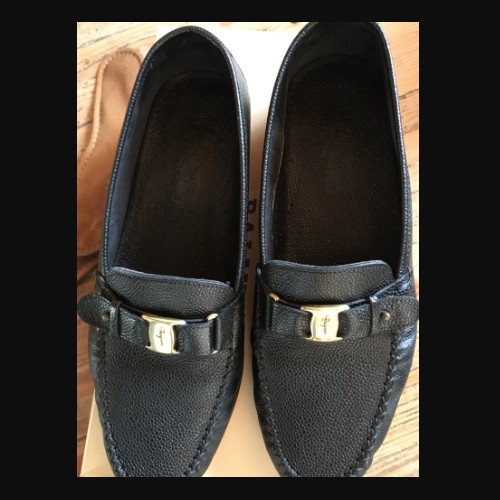 フェラガモメンズ革靴