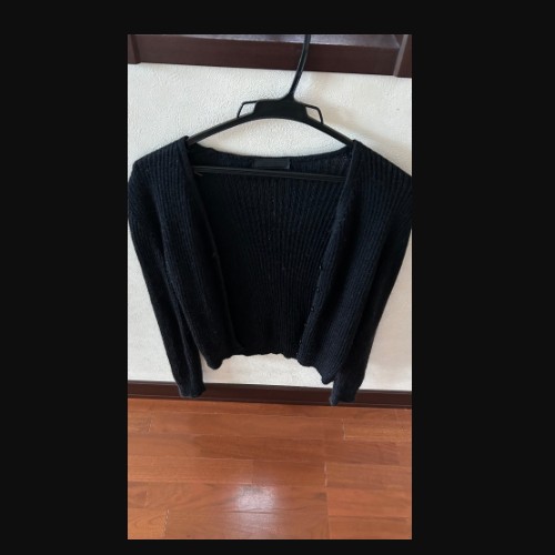 プラダカーディガン