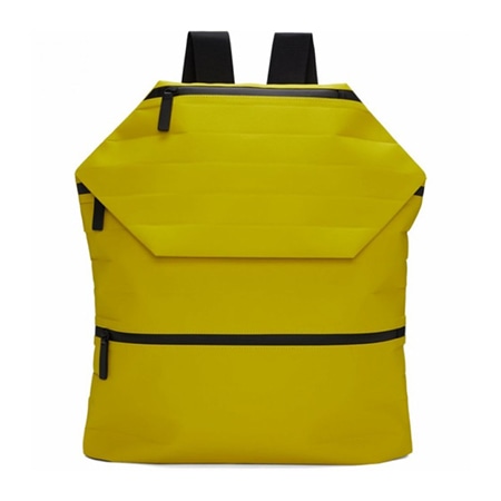 ISSEY MIYAKE(イッセイミヤケ) バックパック yellow galette backpack