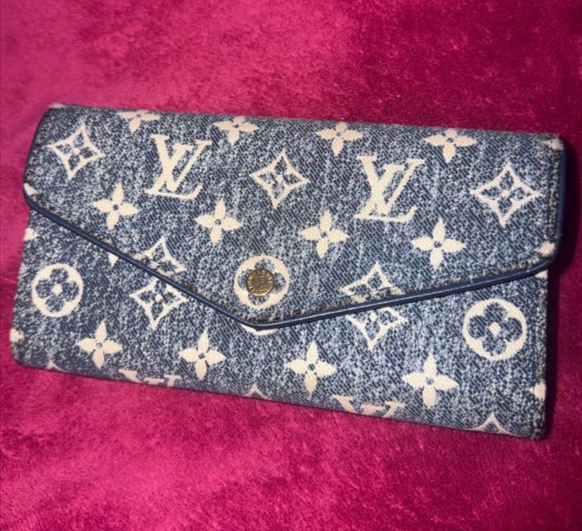 ブランド財布 モノグラム 美品