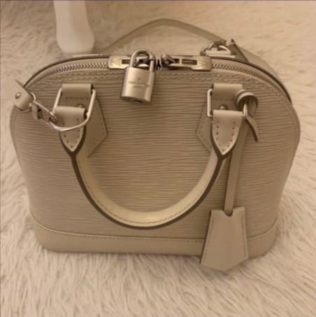 ブランドバッグ アルマ 中古