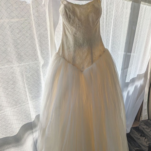 ウェディングドレス　white by vera wang