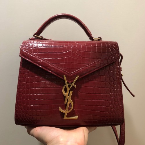 イブサンローラン モノグラム