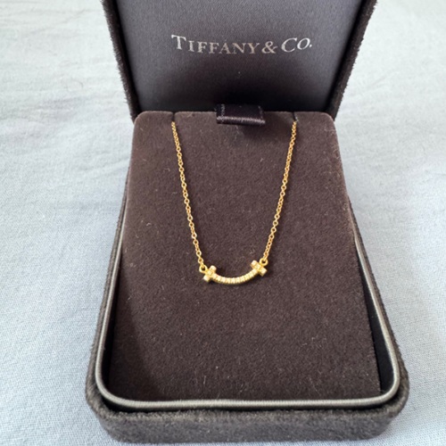 ティファニー Tスマイル ネックレス ミニ K18YG